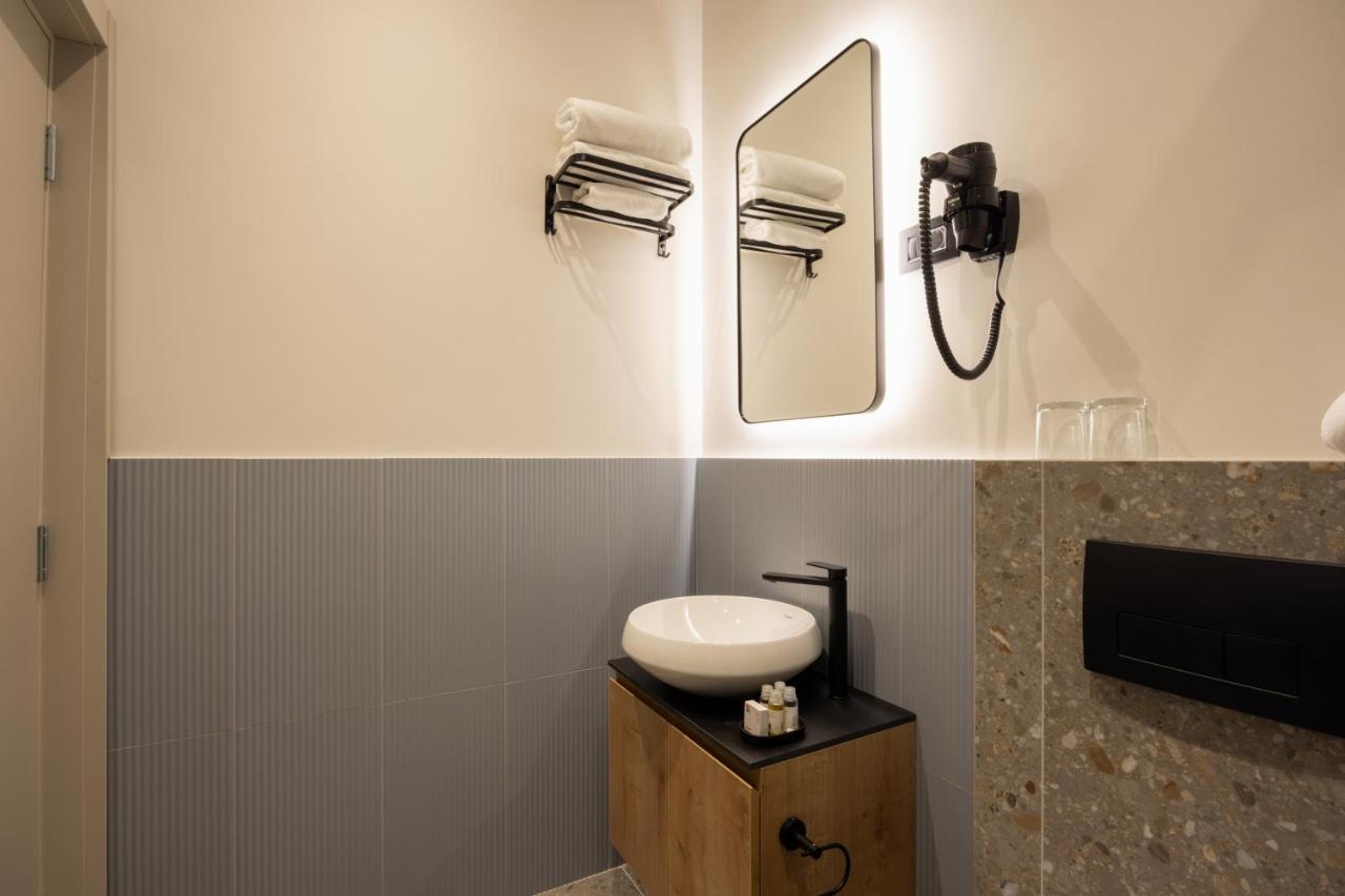 Hop Inn Rooms & Suites ベオグラード エクステリア 写真