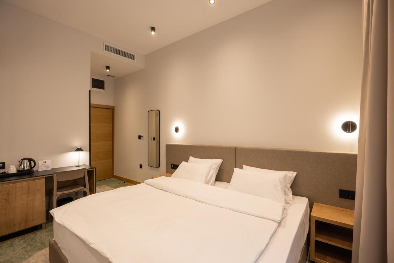 Hop Inn Rooms & Suites ベオグラード エクステリア 写真