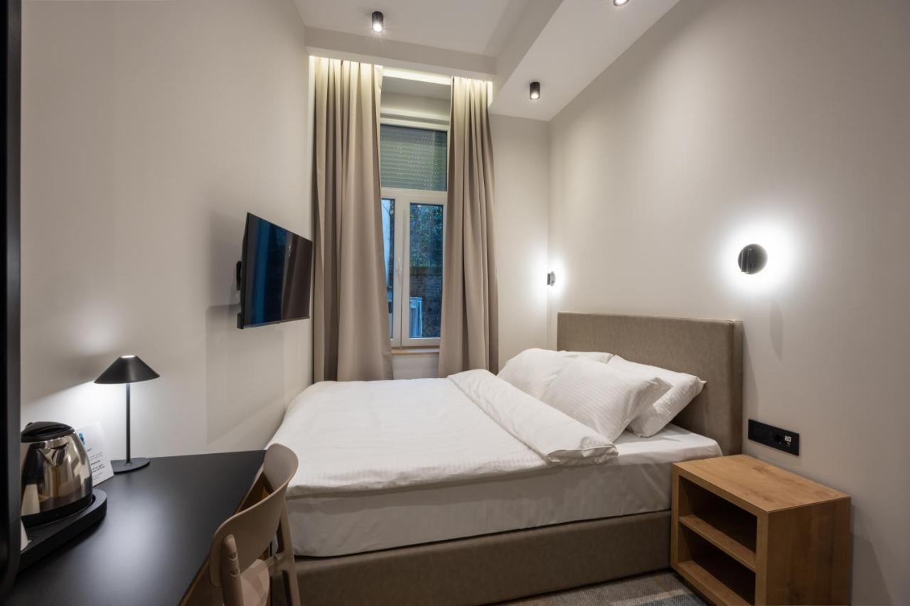 Hop Inn Rooms & Suites ベオグラード エクステリア 写真