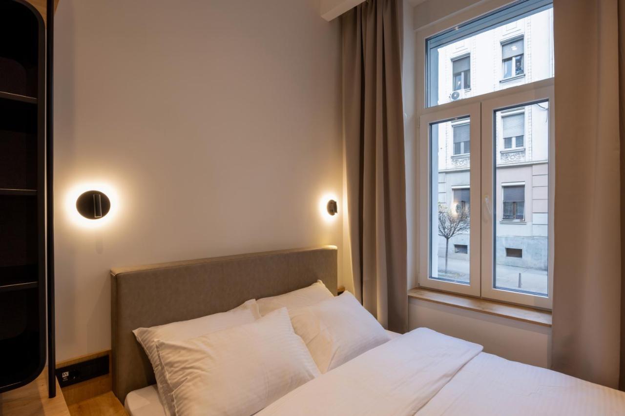 Hop Inn Rooms & Suites ベオグラード エクステリア 写真
