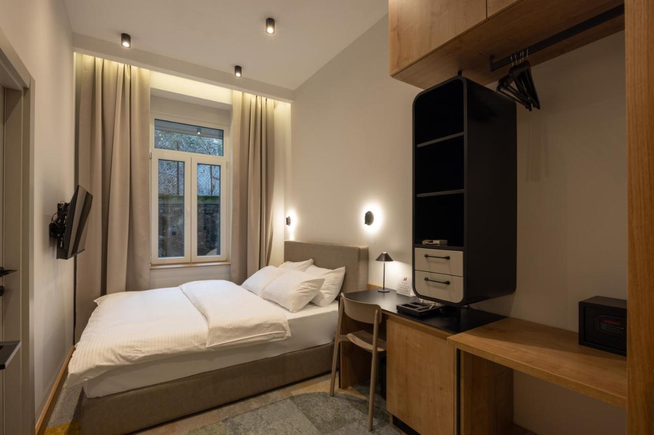 Hop Inn Rooms & Suites ベオグラード エクステリア 写真