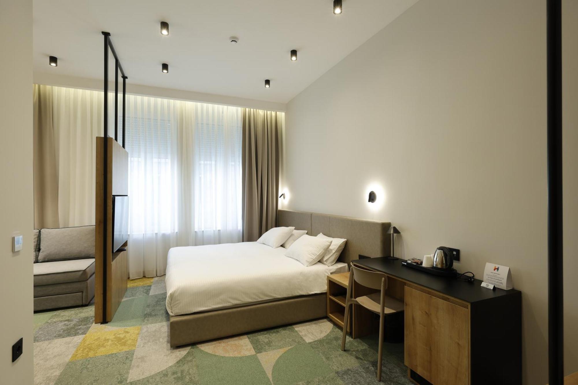 Hop Inn Rooms & Suites ベオグラード エクステリア 写真